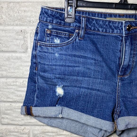 NWT MSRP $98 Joe's Jeans Rolled Hem Distressed Shorts Women's Size 31 - Picture 4 of 8